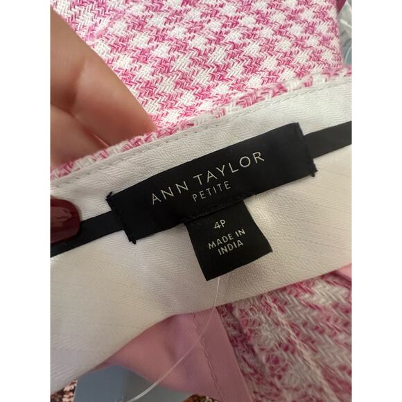 Ann Taylor pink white houndstooth ankle pants size 4P - Picture 3 of 11